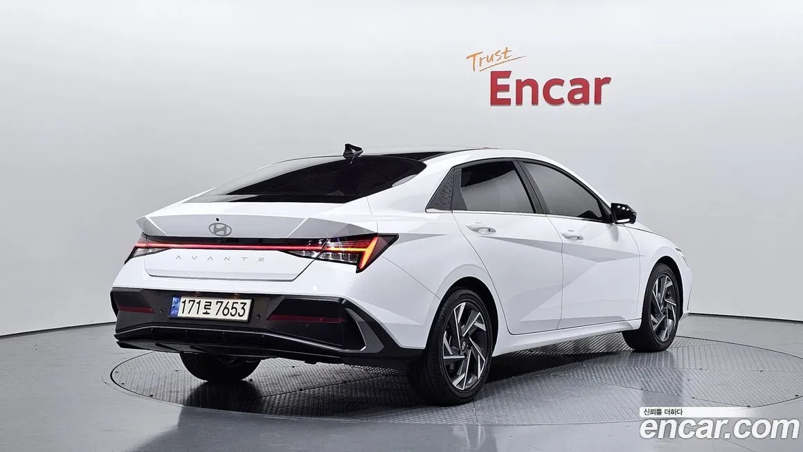 Hyundai AVANTE — фото 2