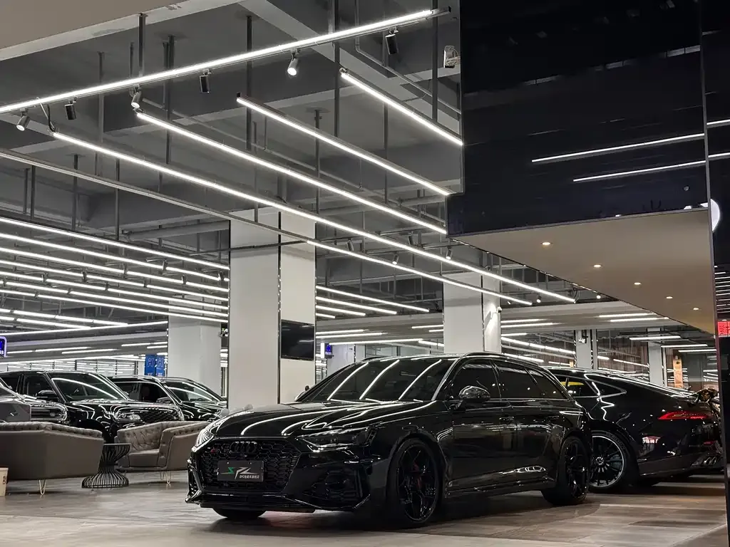 Audi RS 4 — фото 4