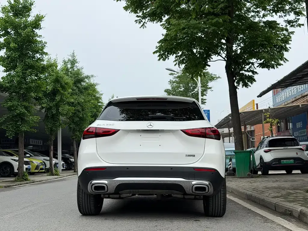 Mercedes-Benz GLA — фото 10