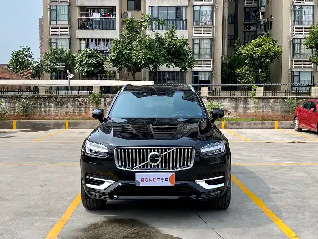 Volvo XC90 — фото 4