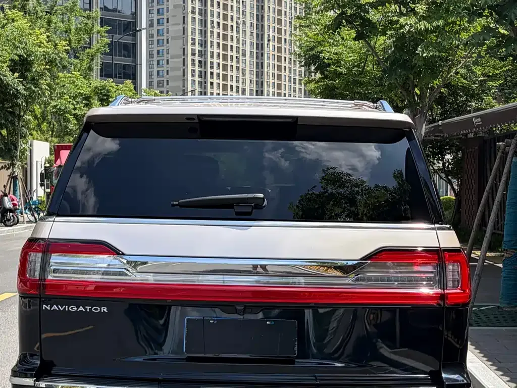 Lincoln Navigator — фото 3