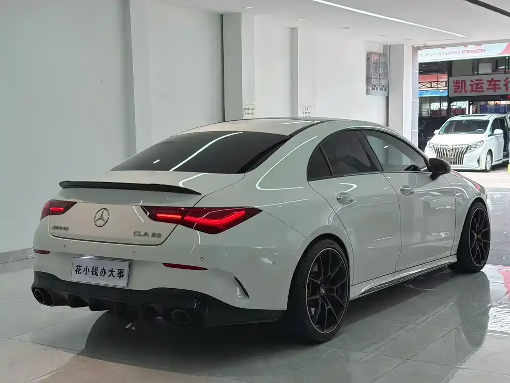 Mercedes-Benz CLA AMG — фото 8