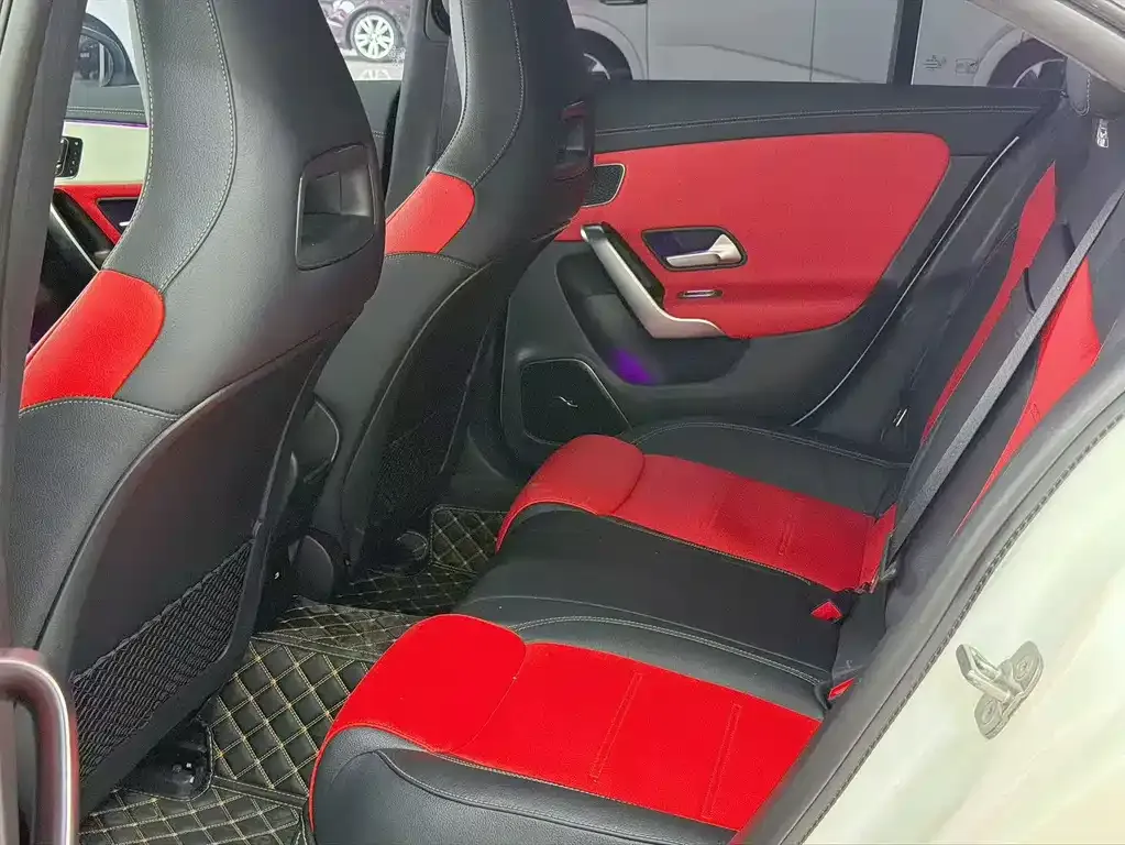 Mercedes-Benz CLA AMG — фото 5