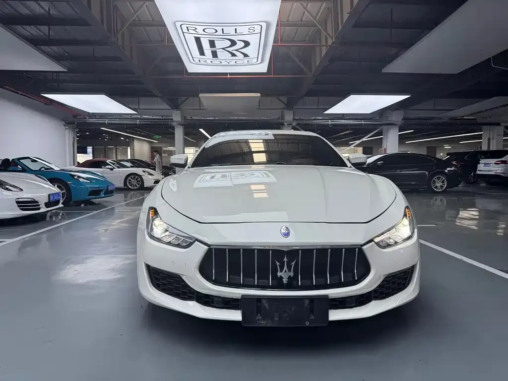 Maserati Ghibli — фото 6