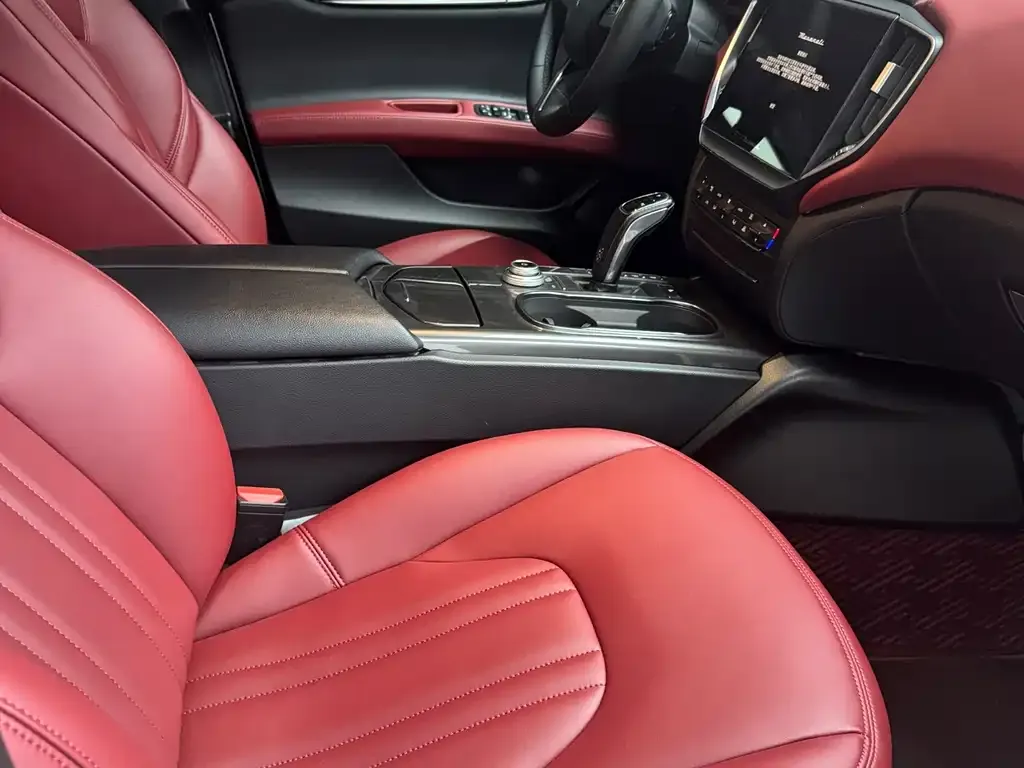 Maserati Ghibli — фото 9