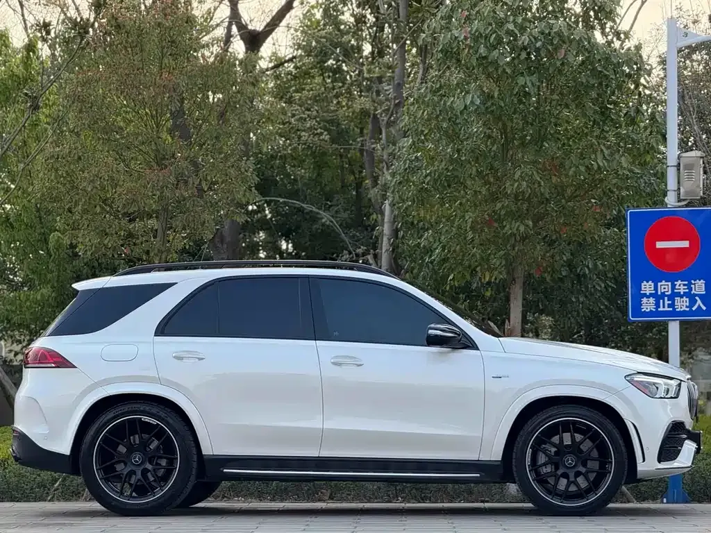 Mercedes-Benz GLE AMG — фото 9