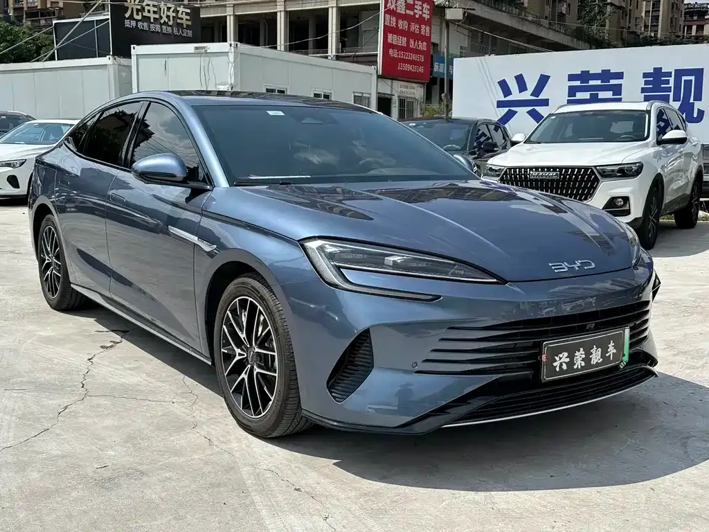 BYD Seal — фото 6