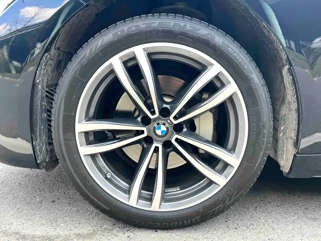 BMW 7 Series — фото 5