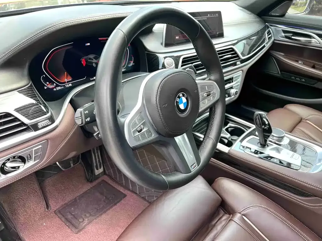 BMW 7 Series — фото 4