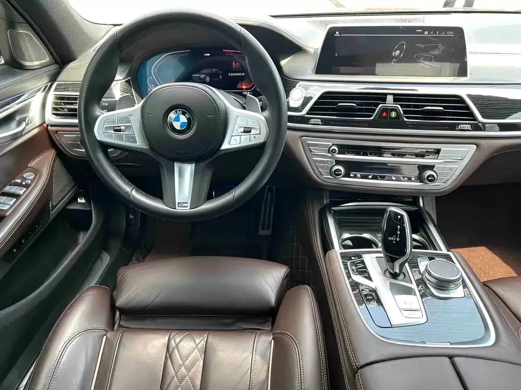 BMW 7 Series — фото 2
