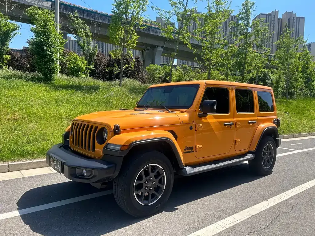 Jeep Wrangler — фото 1