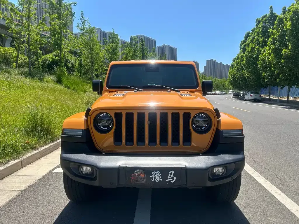 Jeep Wrangler — фото 6
