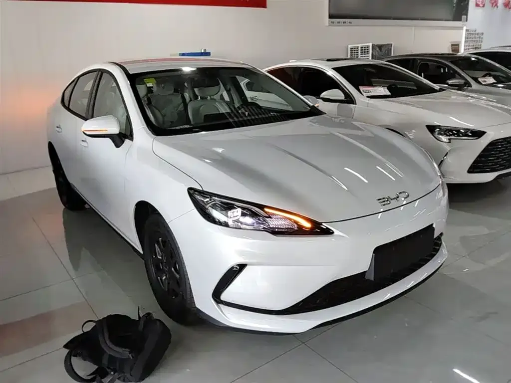 BYD Seal 05 DM-i — фото 2