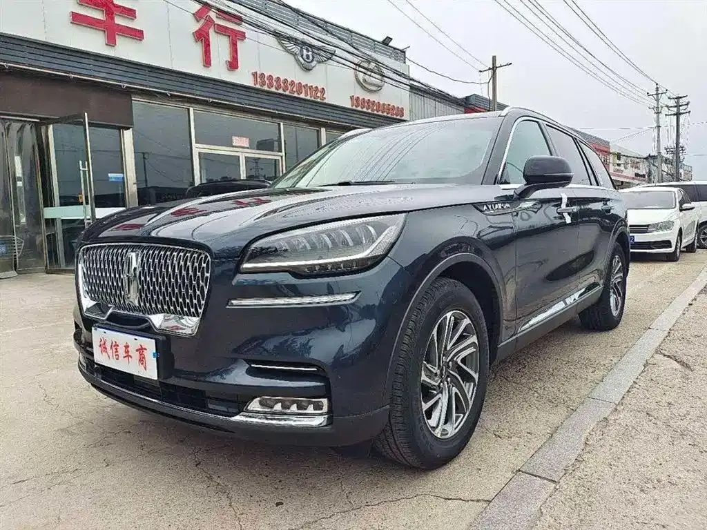 Lincoln Aviator — фото 1