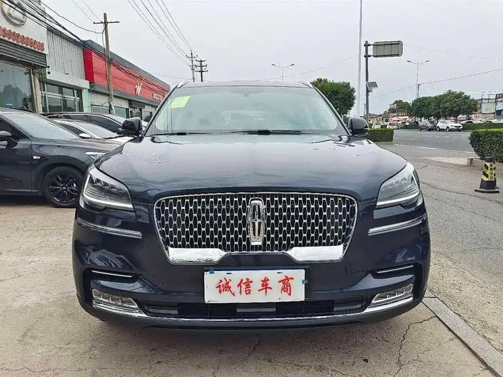 Lincoln Aviator — фото 10