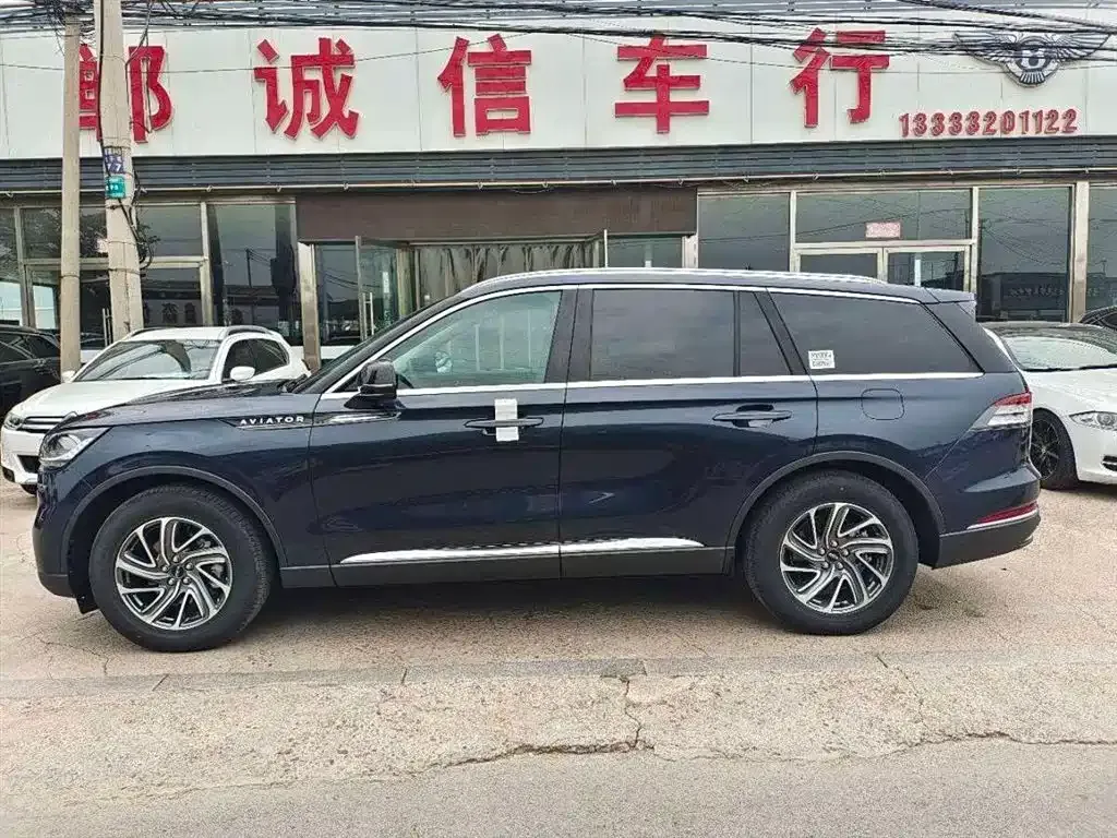 Lincoln Aviator — фото 9