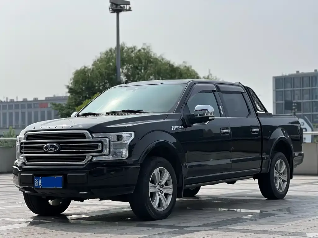 Ford F-150 Raptor — фото 1