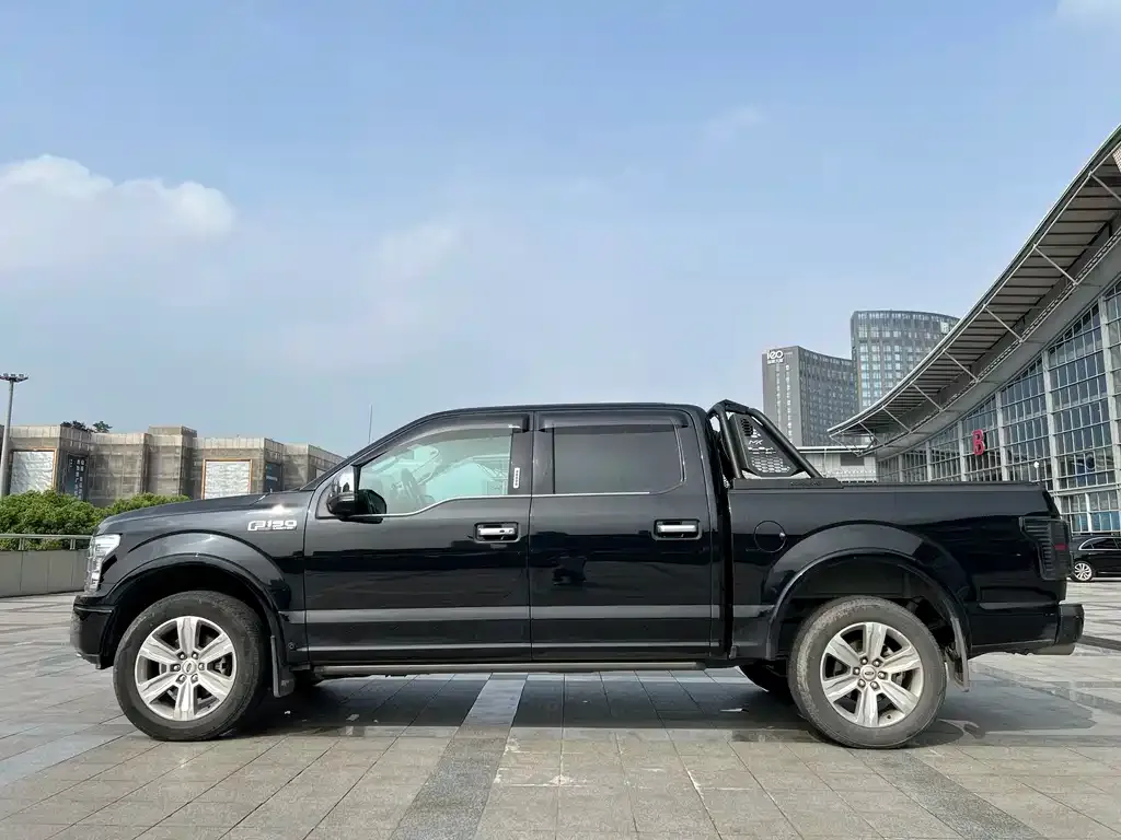 Ford F-150 Raptor — фото 4