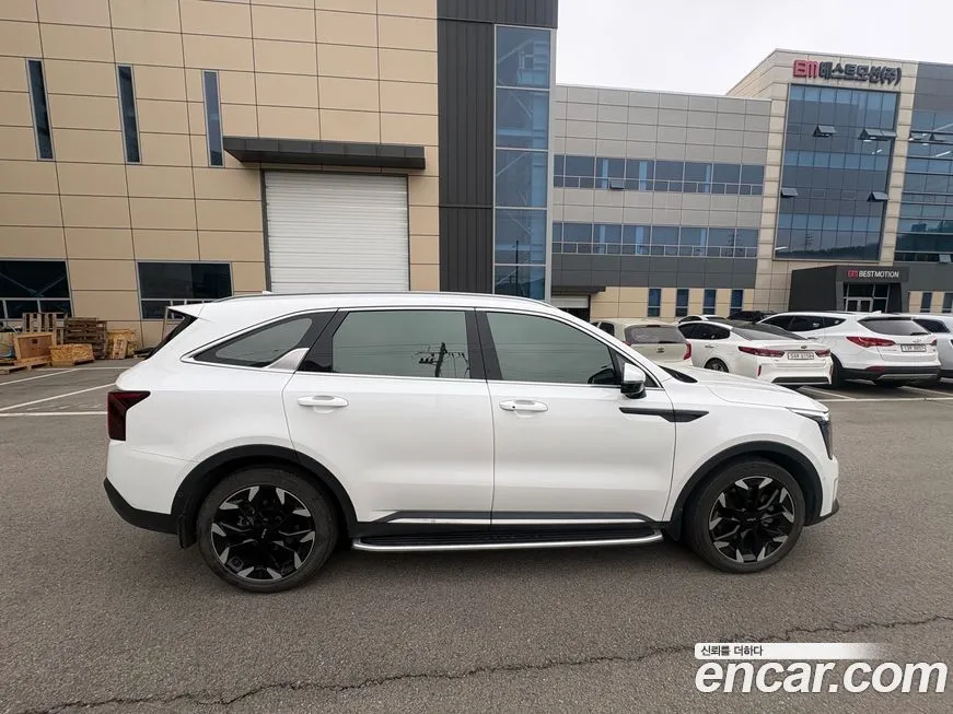Kia Sorento — фото 9
