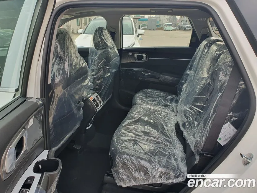 Kia Sorento — фото 8