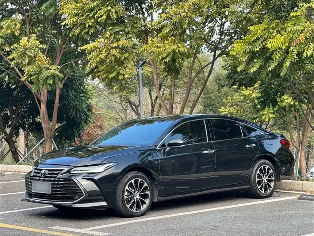 Toyota Avalon — фото 7