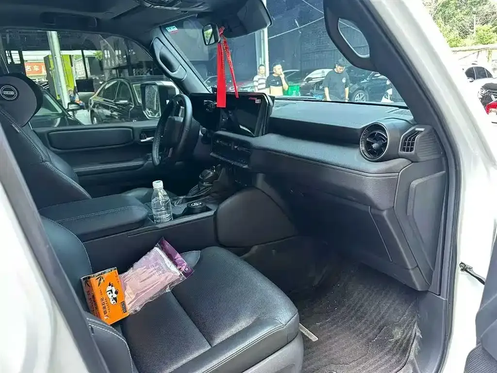 Toyota Prado — фото 3