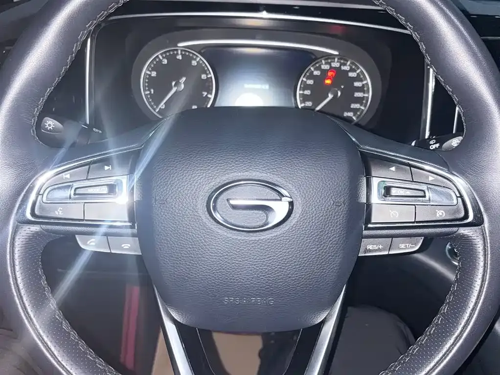 GAC Motor Trumpchi M8 — фото 10