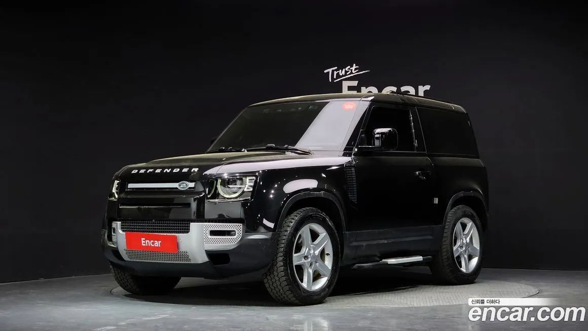 Land Rover Defender — фото 1