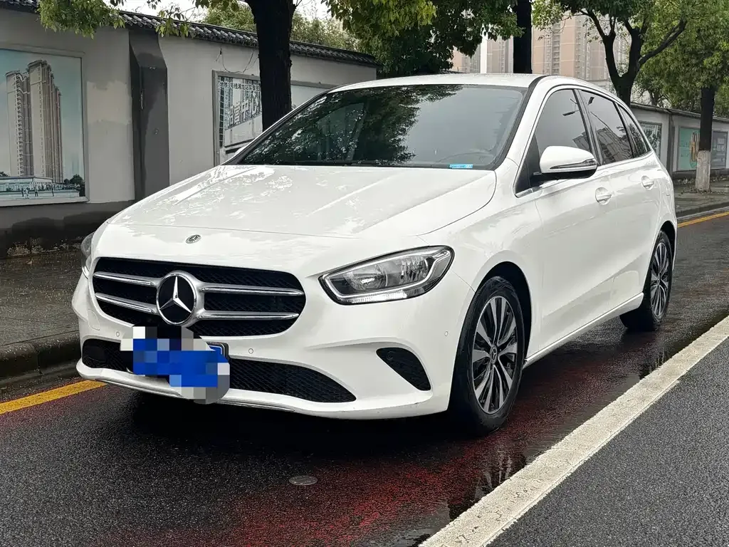 Mercedes-Benz B-Class — фото 1