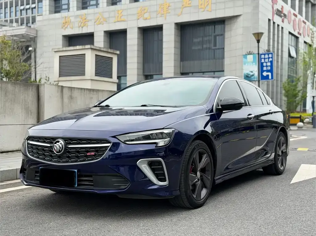 Buick Regal — фото 1