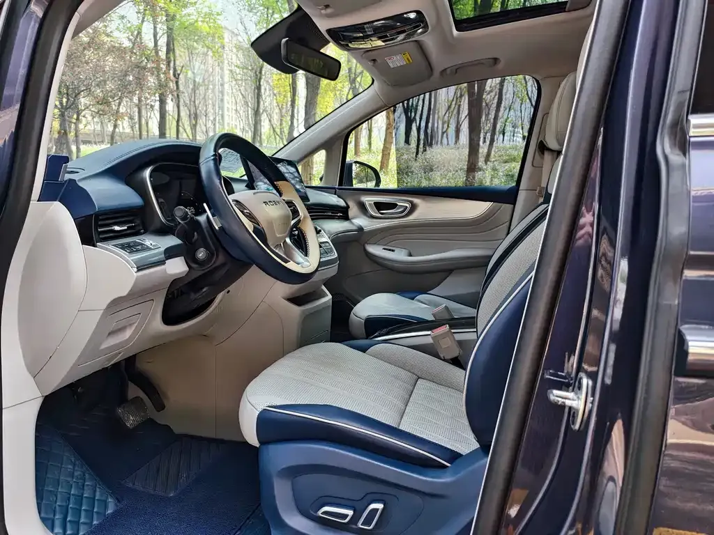 Roewe iMAX8 — фото 2