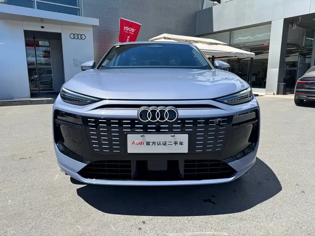 Audi Q6L e-tron — фото 9