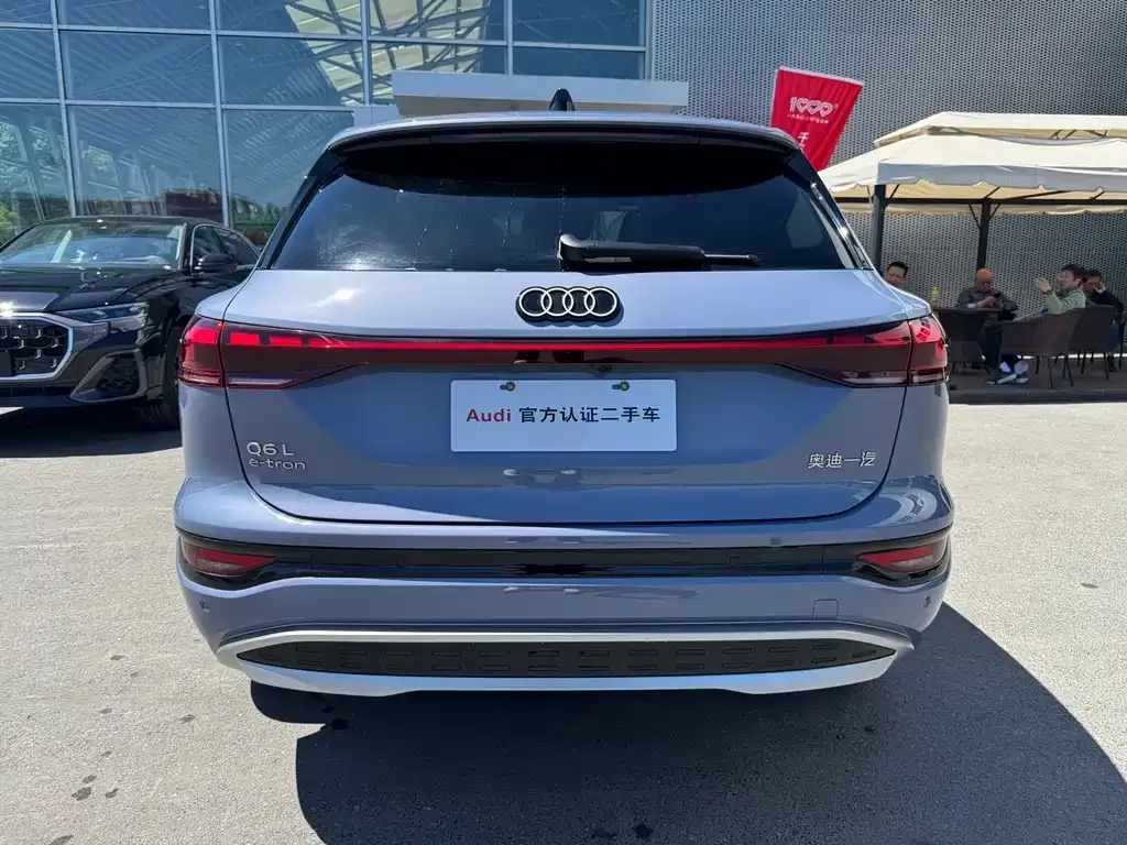 Audi Q6L e-tron — фото 8