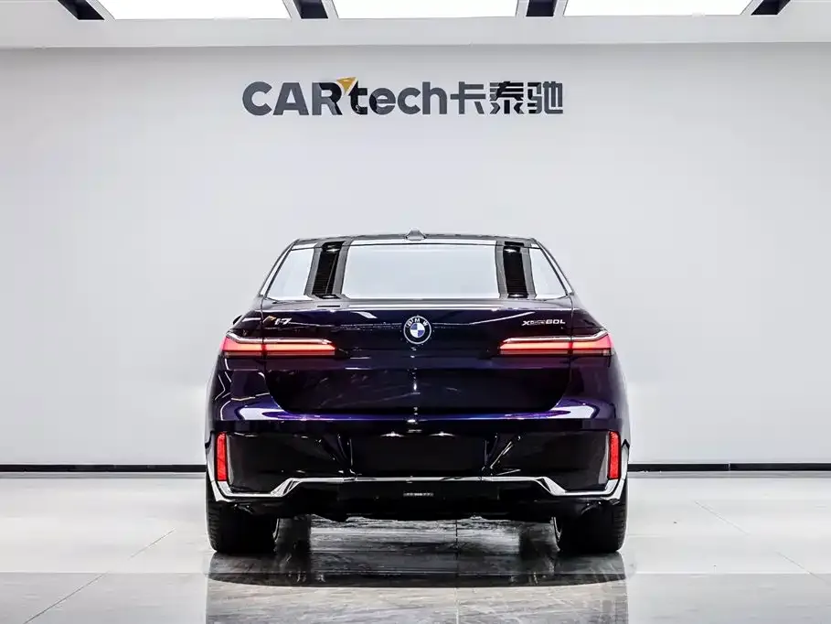 BMW i7 — фото 4