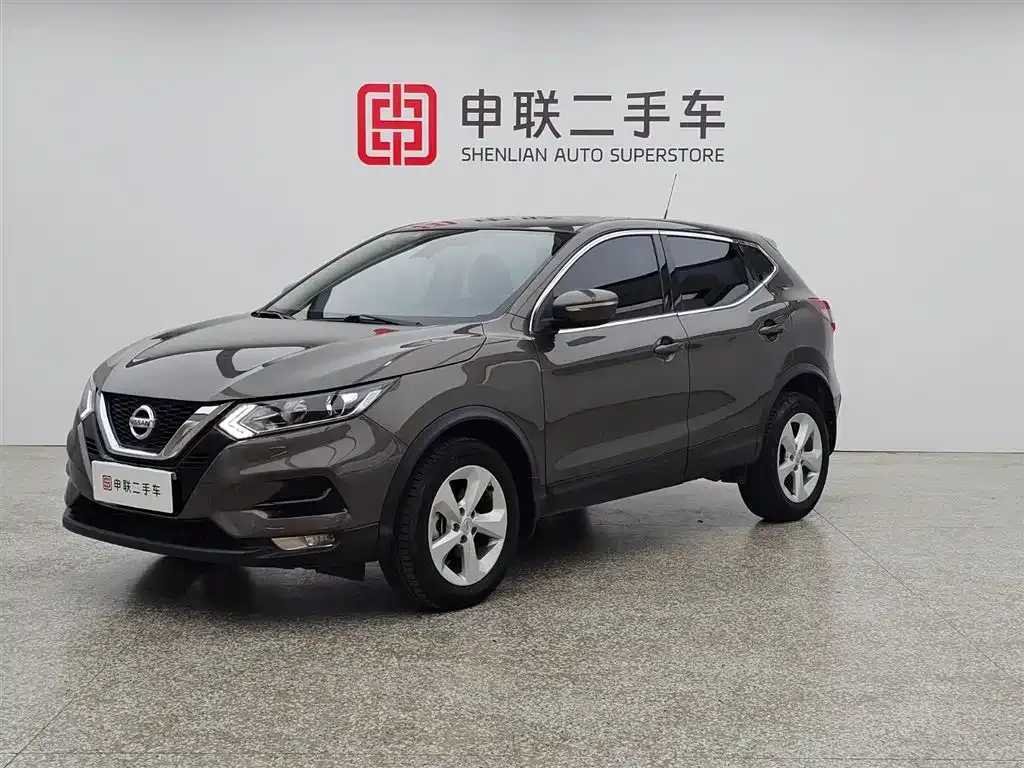 Nissan Qashqai — фото 1