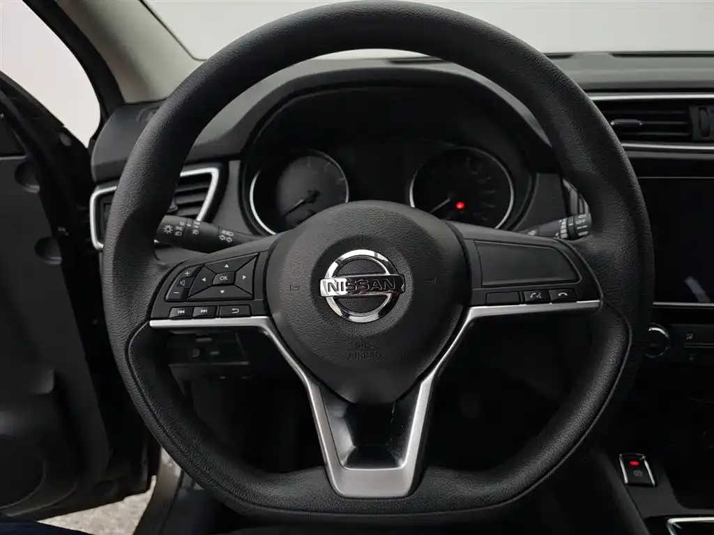 Nissan Qashqai — фото 6