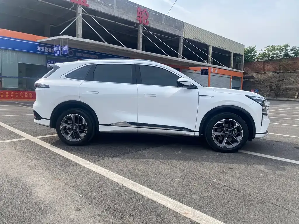 Changan CS75 PLUS — фото 10