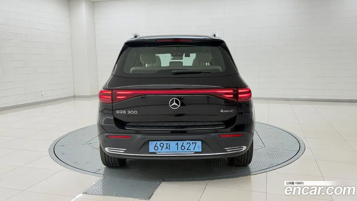 Mercedes-Benz EQB — фото 3
