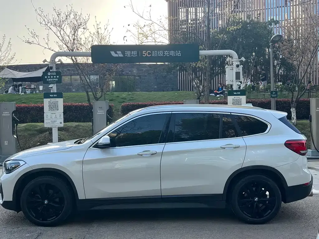 BMW X1 — фото 6