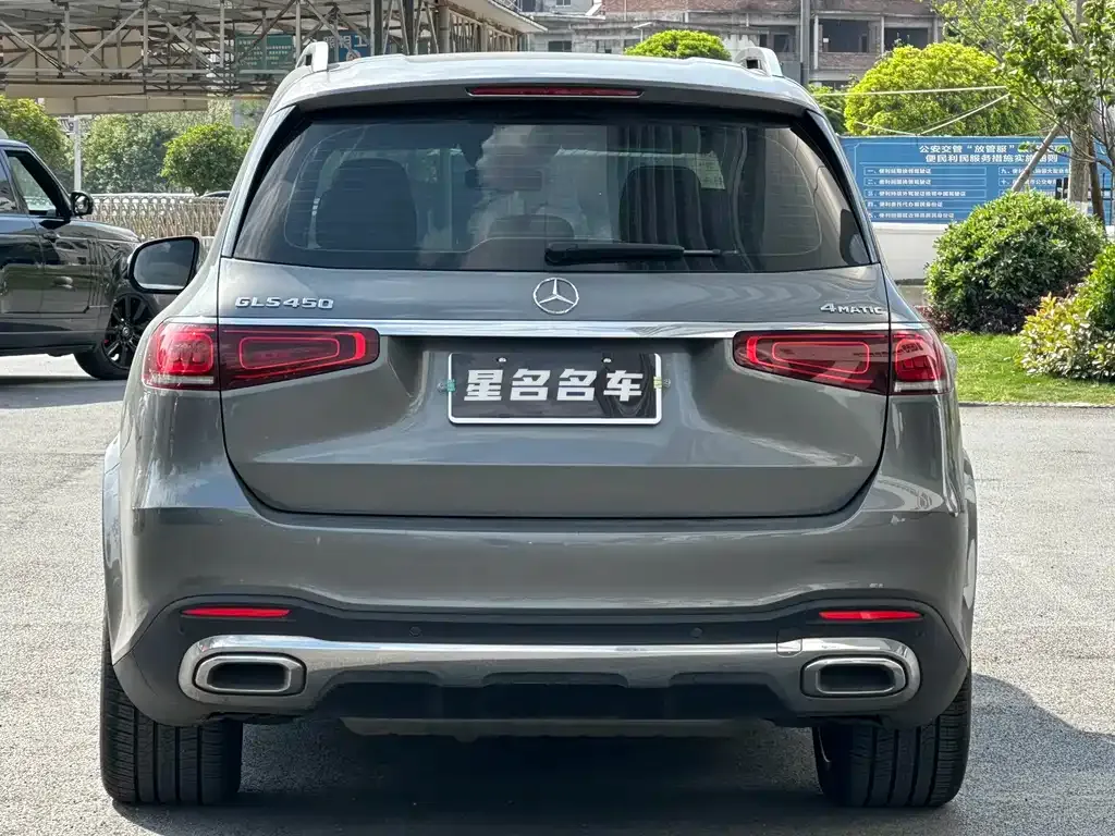 Mercedes-Benz GLS — фото 6