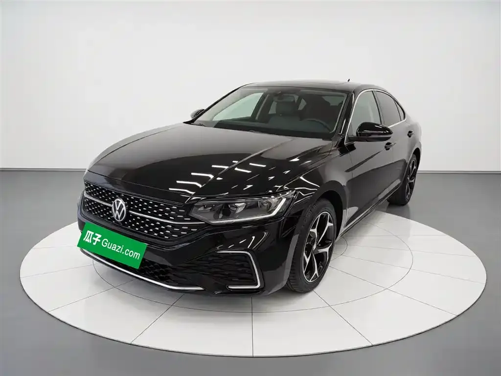 Volkswagen Passat — фото 2