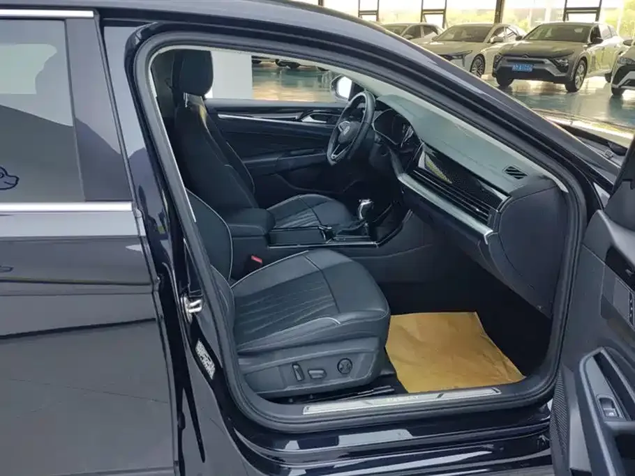 Volkswagen Passat — фото 5