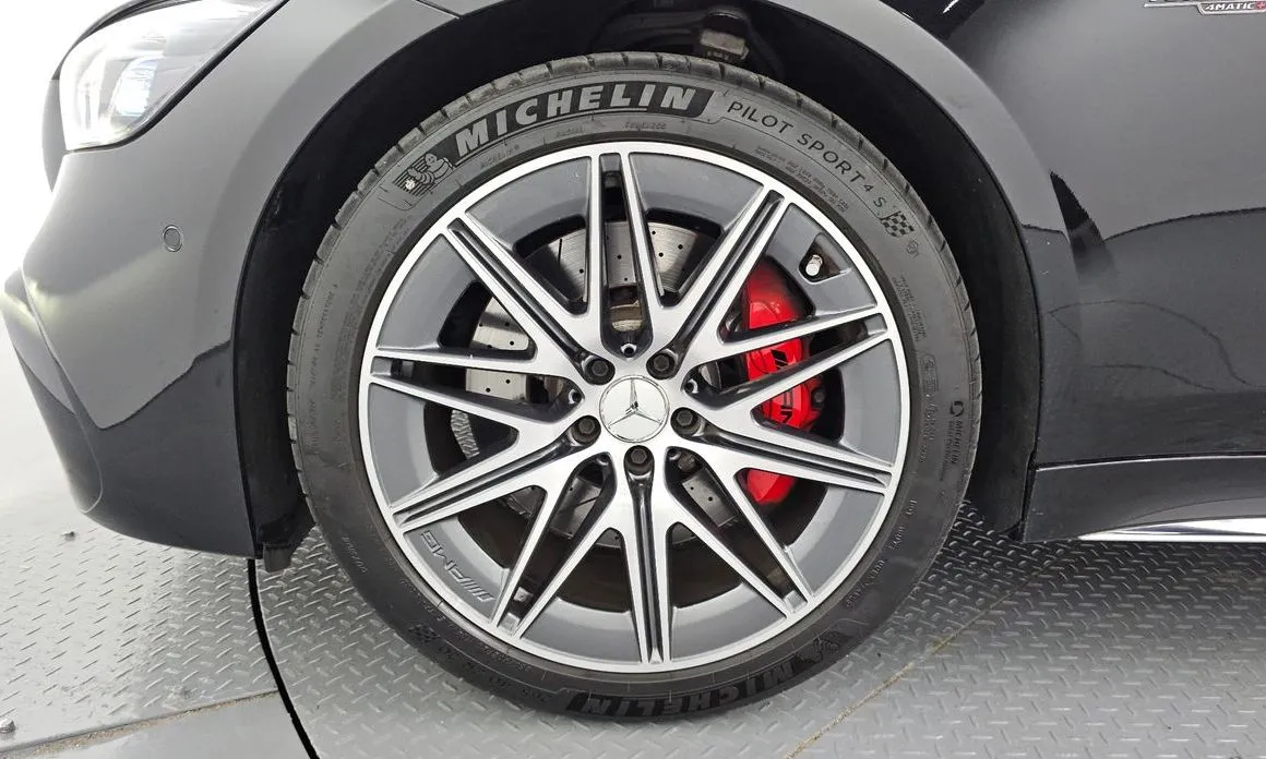 Mercedes-Benz AMG GT — фото 9