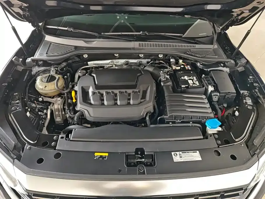 Volkswagen Passat — фото 8