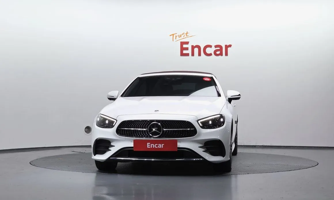 Mercedes-Benz E-Class — фото 1