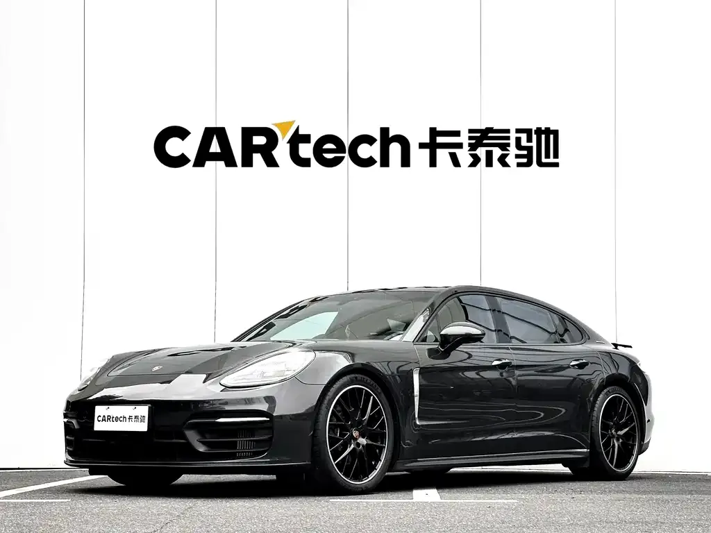 Porsche Panamera — фото 1