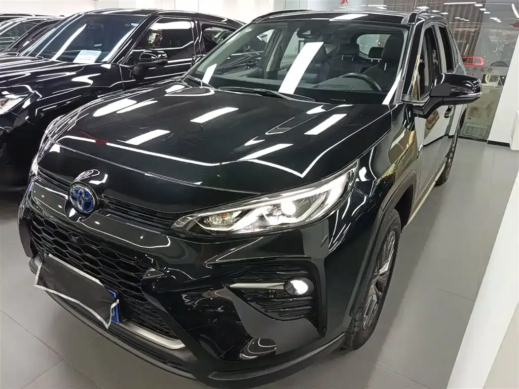 Toyota Wildlander — фото 1
