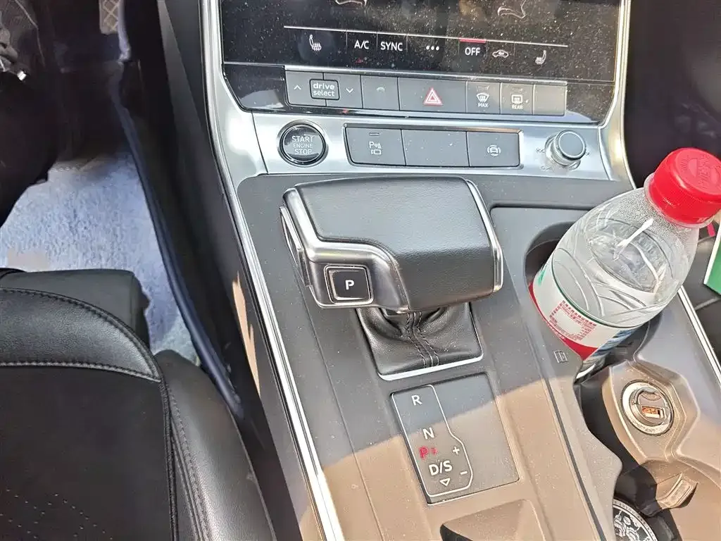 Audi A6 (Import) — фото 9