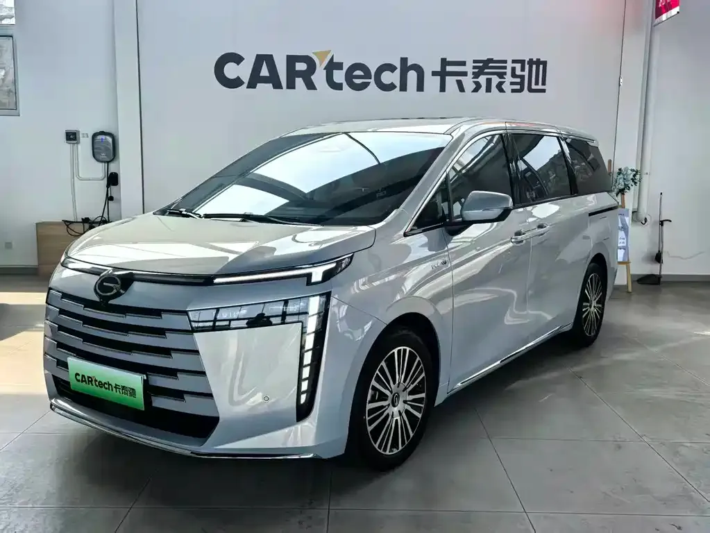 GAC Motor 传祺E8 PHEV — фото 1