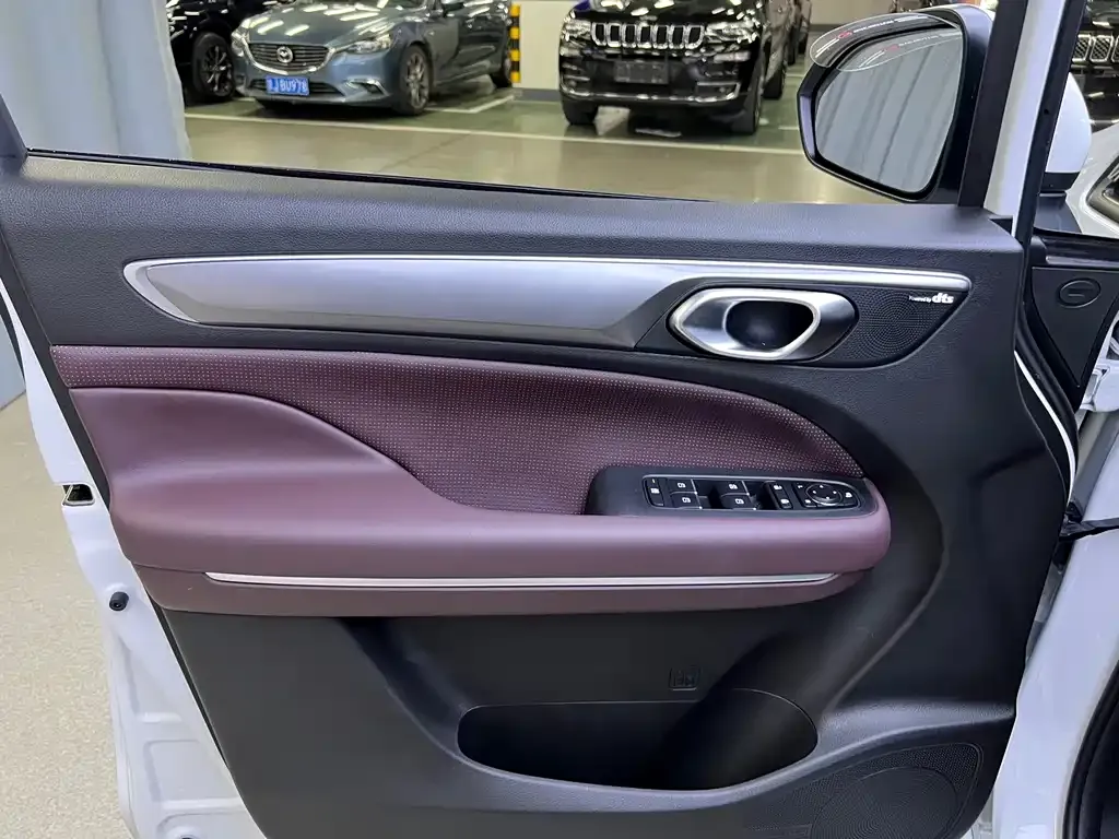 GAC Motor Trumpchi M6 — фото 3